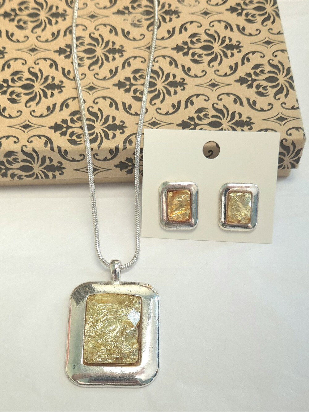 Kenneth Cole Yellow Crinkle Faceted Necklace & Earrings Signed KC